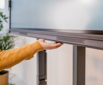 RISE 2000W MOTORIZED DISPLAY